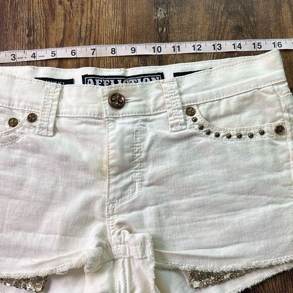 Affliction VIKKI white shredded cut off denim jean shorts gold sequin Sz 30 Y2K - Picture 8 of 10